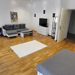 Pette C40 Апартаменты *